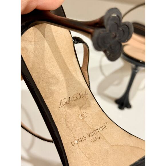Louis Vuitton Patent Leather Blossom Sandals with Flower-Shaped Heel Black EU 39 - Picture 8 of 9